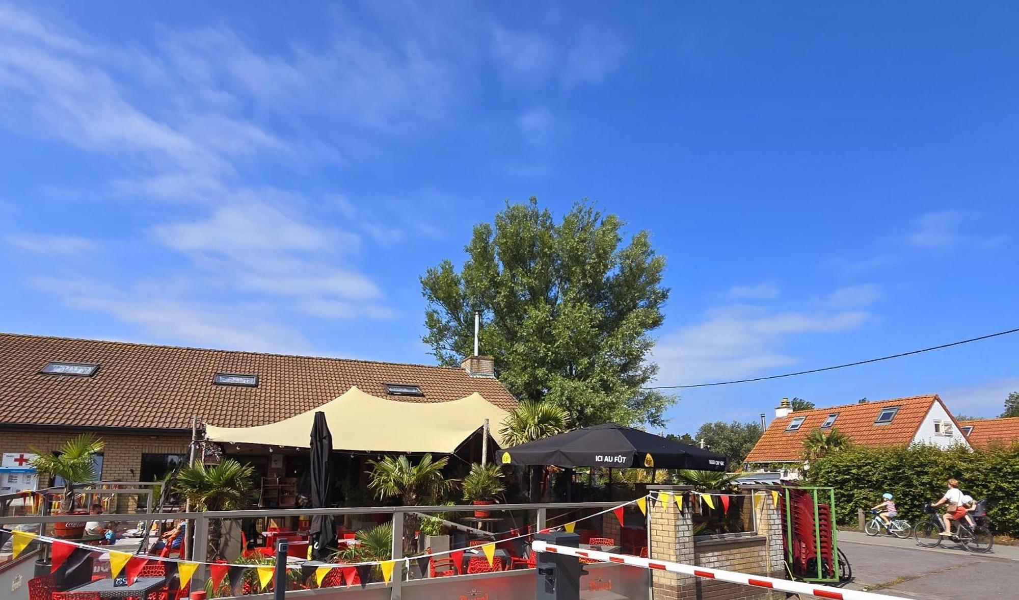 Parador Hippodroom Bredene Esterno foto
